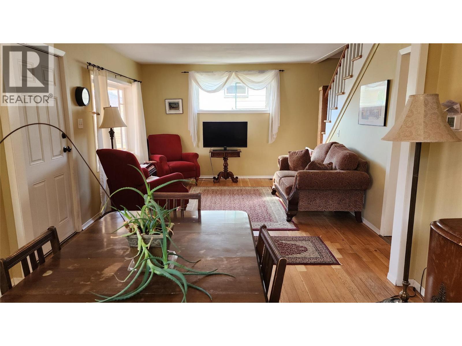 2181 Queen Street, Rossland, British Columbia  V0G 1Y0 - Photo 11 - 10363916