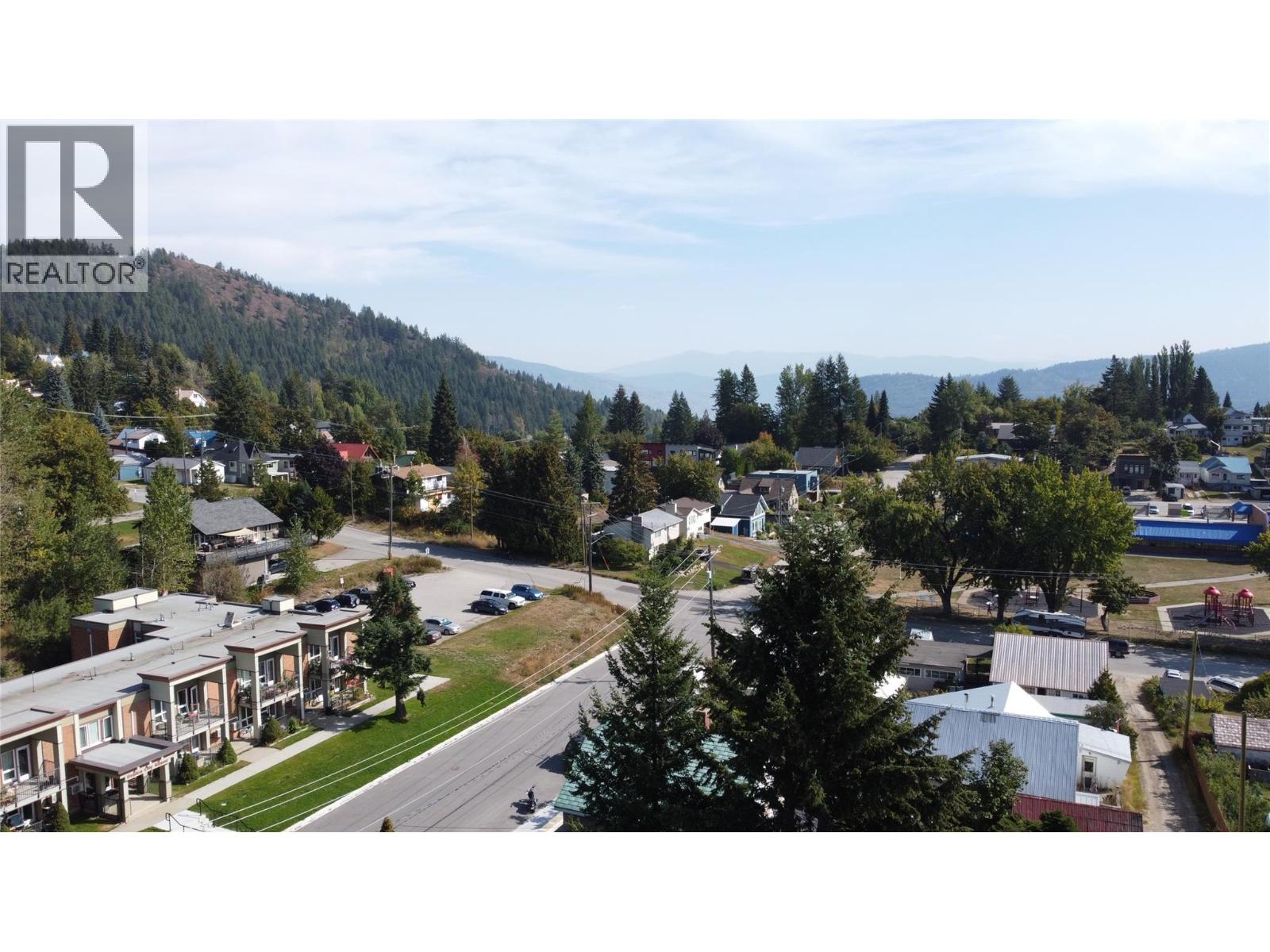 2181 Queen Street, Rossland, British Columbia  V0G 1Y0 - Photo 51 - 10363916