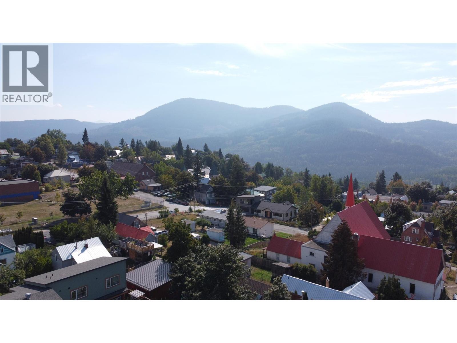 2181 Queen Street, Rossland, British Columbia  V0G 1Y0 - Photo 49 - 10363916
