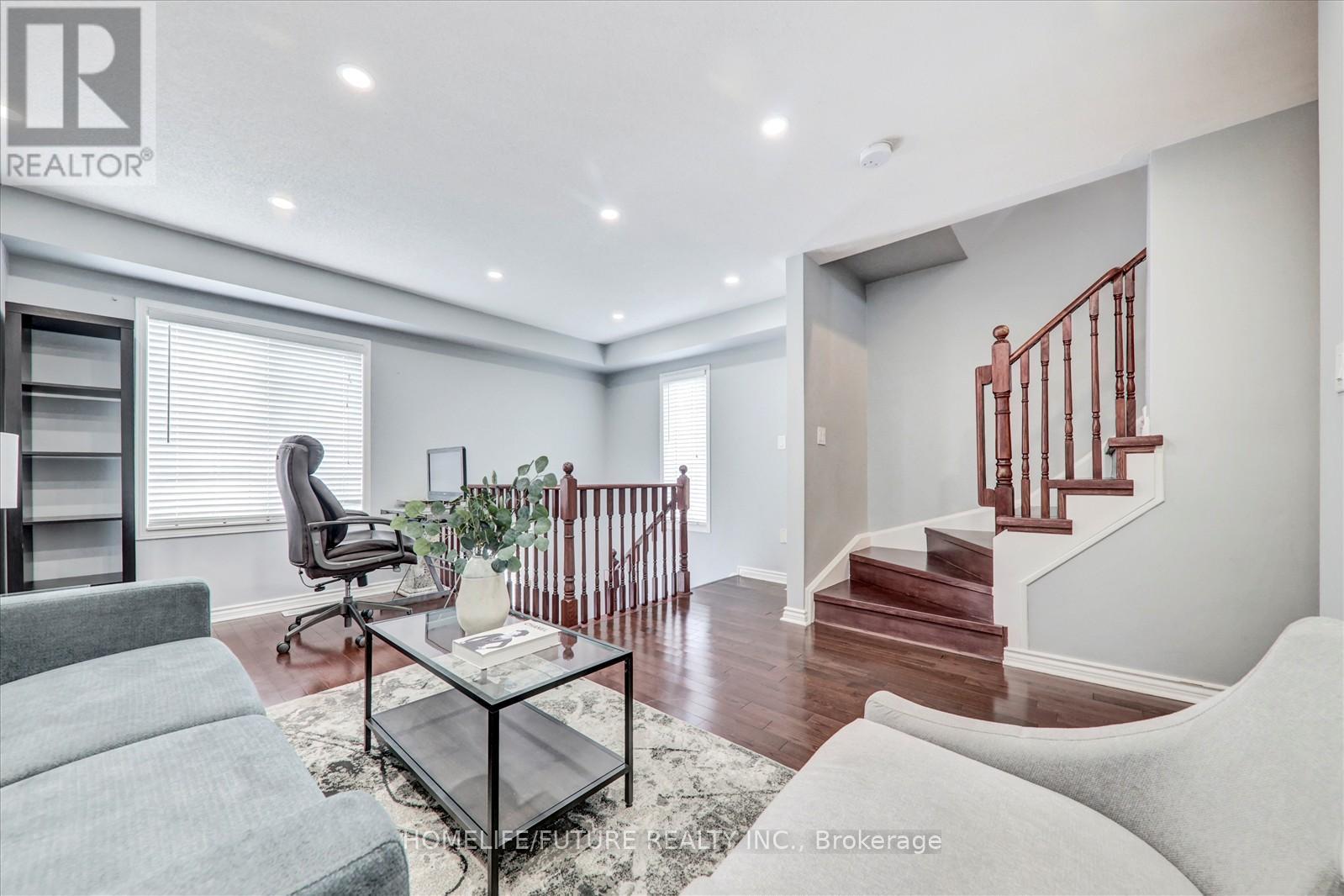 38 Lavan Lane, Ajax, Ontario  L1T 0H1 - Photo 11 - E12424087