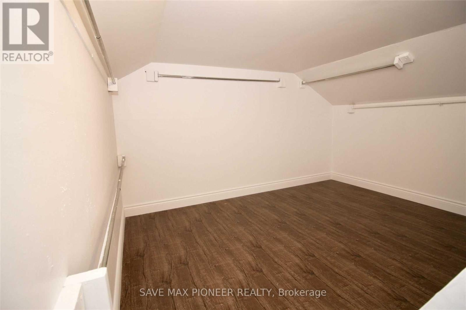 5 Parkview Boulevard, Halton Hills, Ontario  L7G 2Y2 - Photo 13 - W12425033