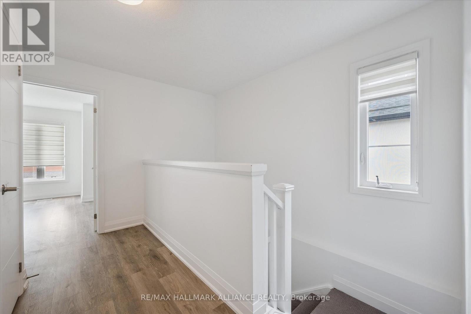 38 Steele Crescent, Guelph, Ontario  N1E 0S7 - Photo 16 - X12409985