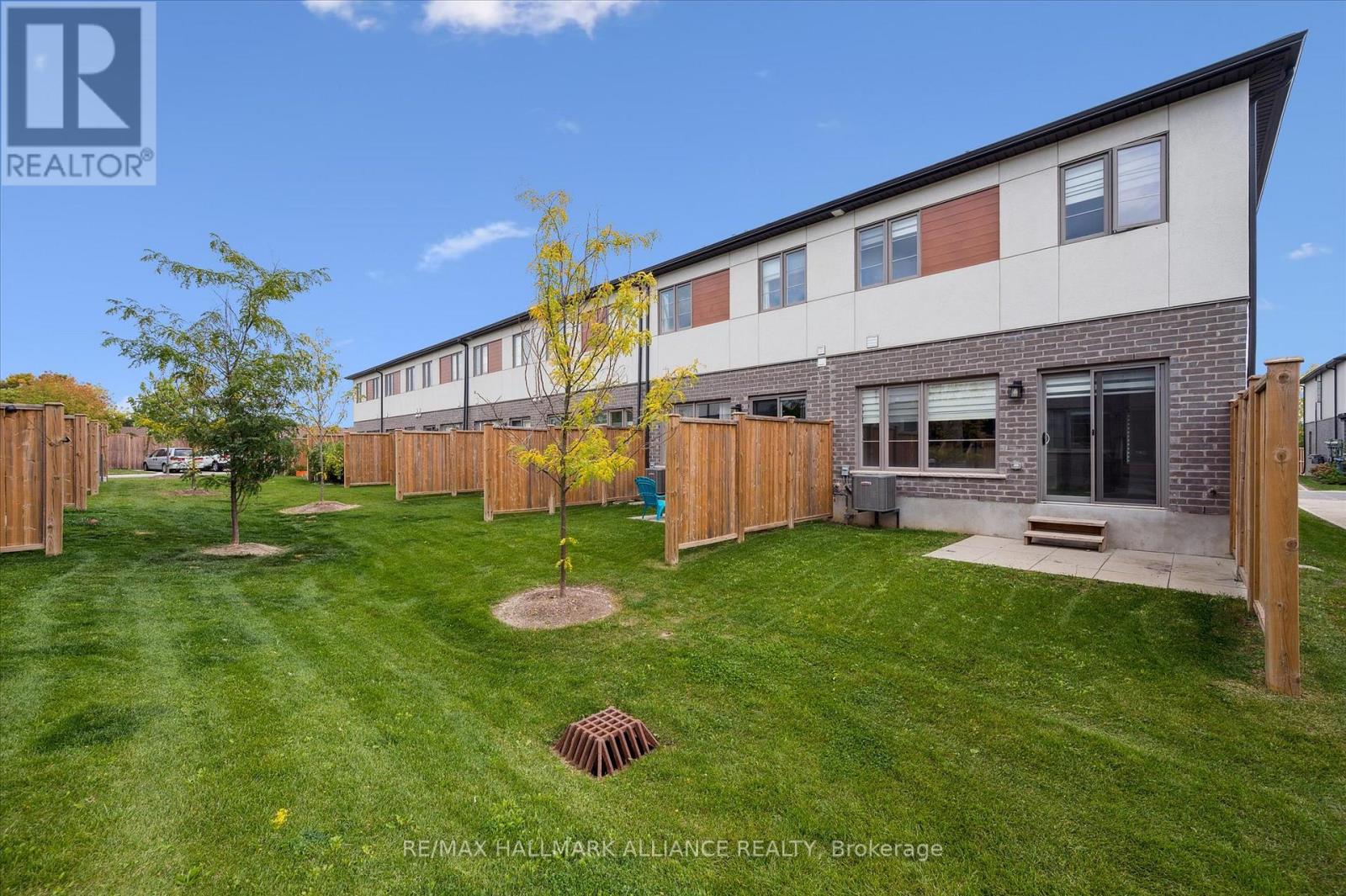 38 Steele Crescent, Guelph, Ontario  N1E 0S7 - Photo 30 - X12409985