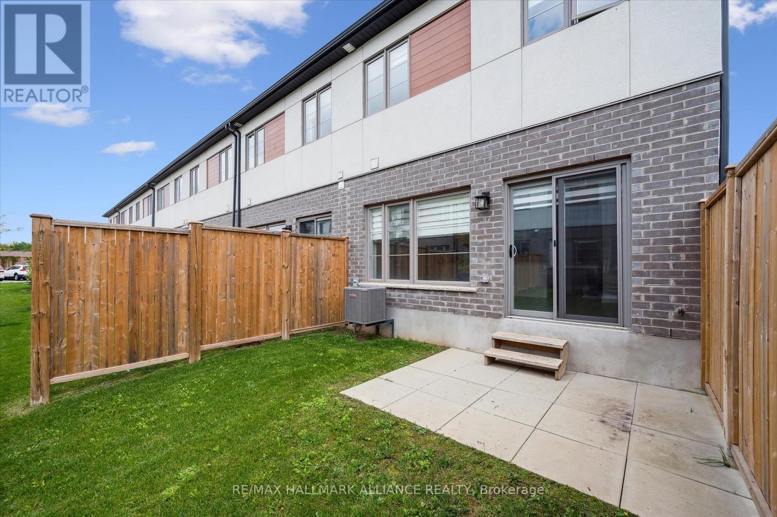 38 Steele Crescent, Guelph, Ontario  N1E 0S7 - Photo 29 - X12409985