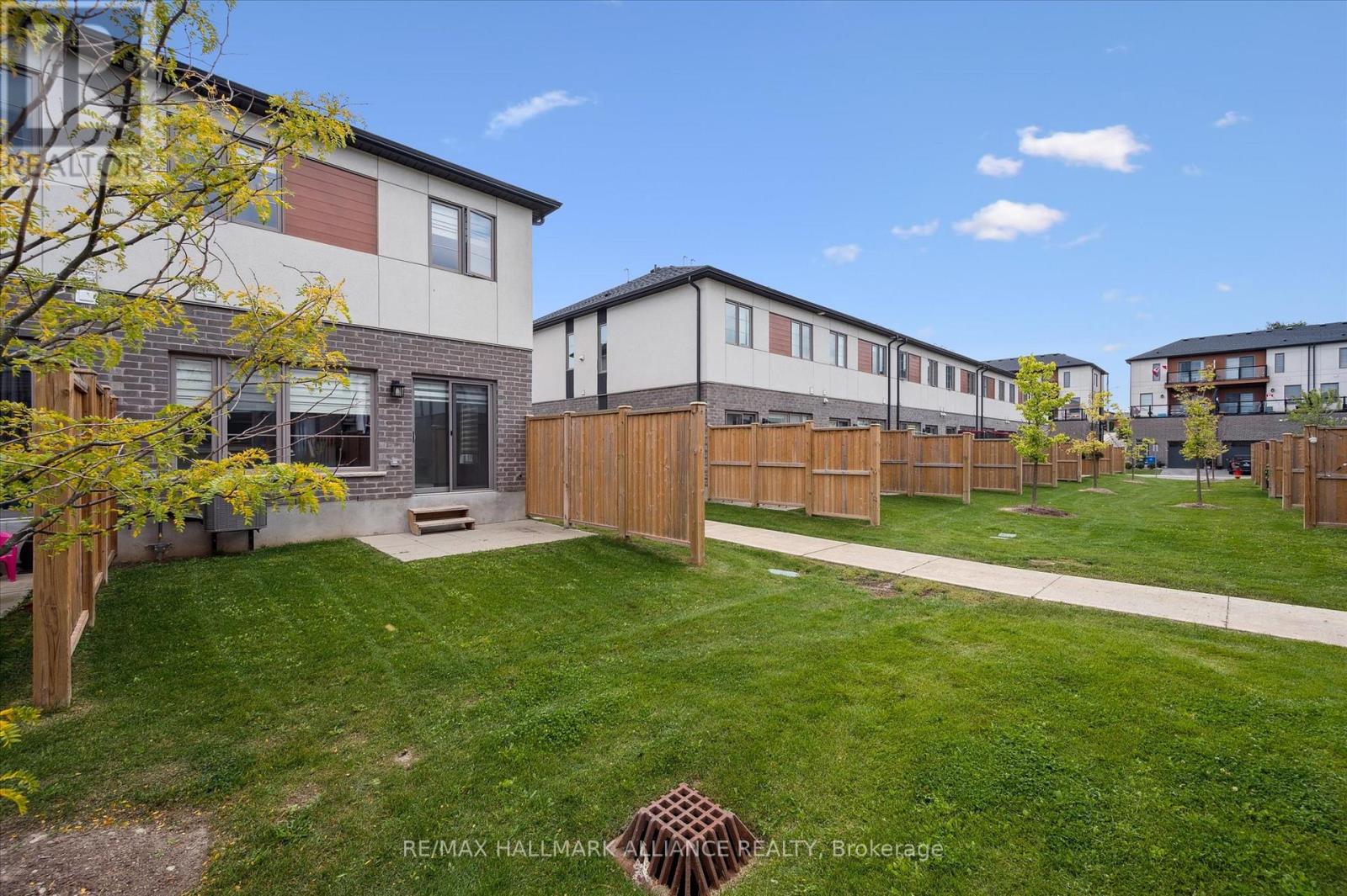 38 Steele Crescent, Guelph, Ontario  N1E 0S7 - Photo 32 - X12409985