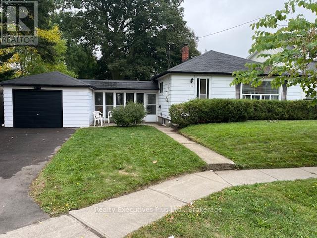 122 Hawthorne Road, Oakville, Ontario  L6K 1V8 - Photo 1 - W12425079
