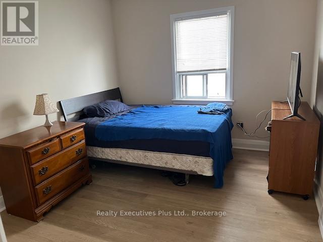 122 Hawthorne Road, Oakville, Ontario  L6K 1V8 - Photo 14 - W12425079