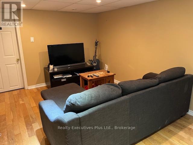 122 Hawthorne Road, Oakville, Ontario  L6K 1V8 - Photo 20 - W12425079