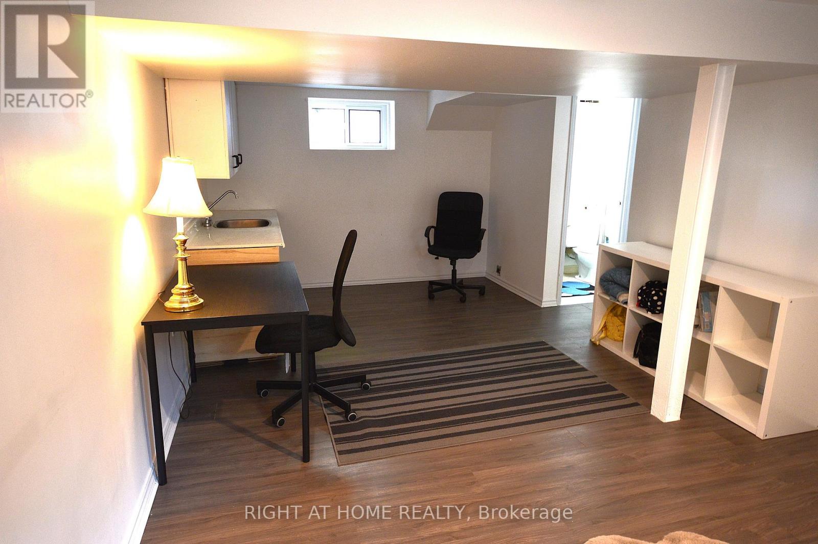 117 Barker Street, London East (East C), Ontario  N5Y 1X9 - Photo 14 - X12425032