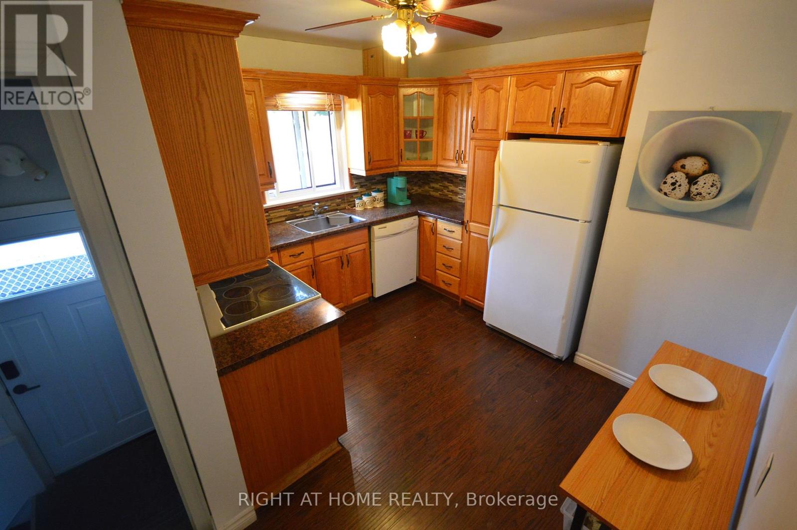 117 Barker Street, London East (East C), Ontario  N5Y 1X9 - Photo 9 - X12425032