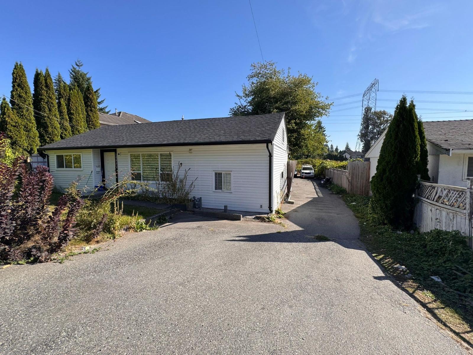 10852 140 Street, Surrey, British Columbia  V3R 3G2 - Photo 3 - R3052050