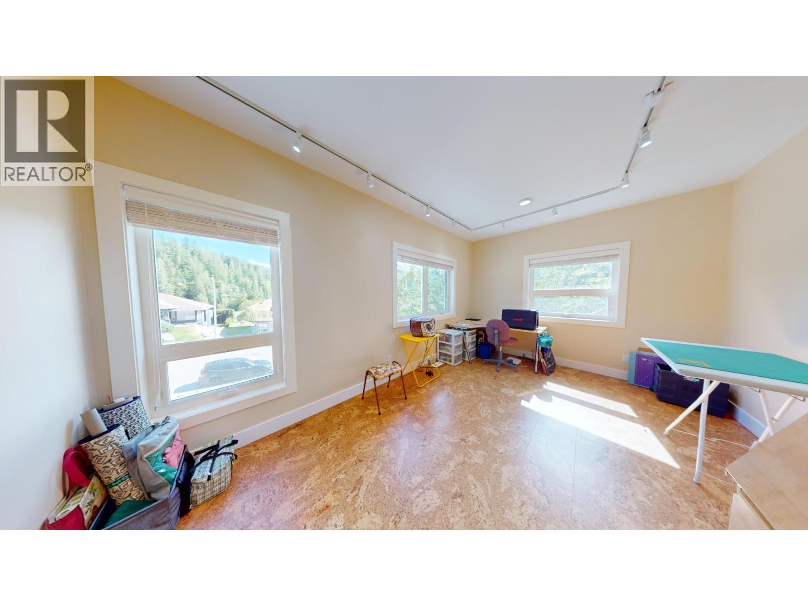 2475 Colin Crescent, Trail, British Columbia  V1R 4T4 - Photo 20 - 10350212