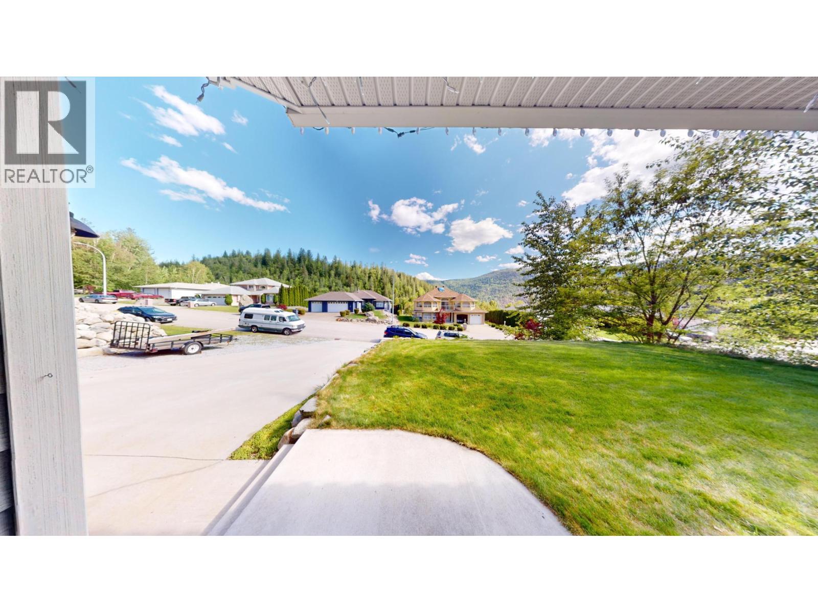 2475 Colin Crescent, Trail, British Columbia  V1R 4T4 - Photo 33 - 10350212