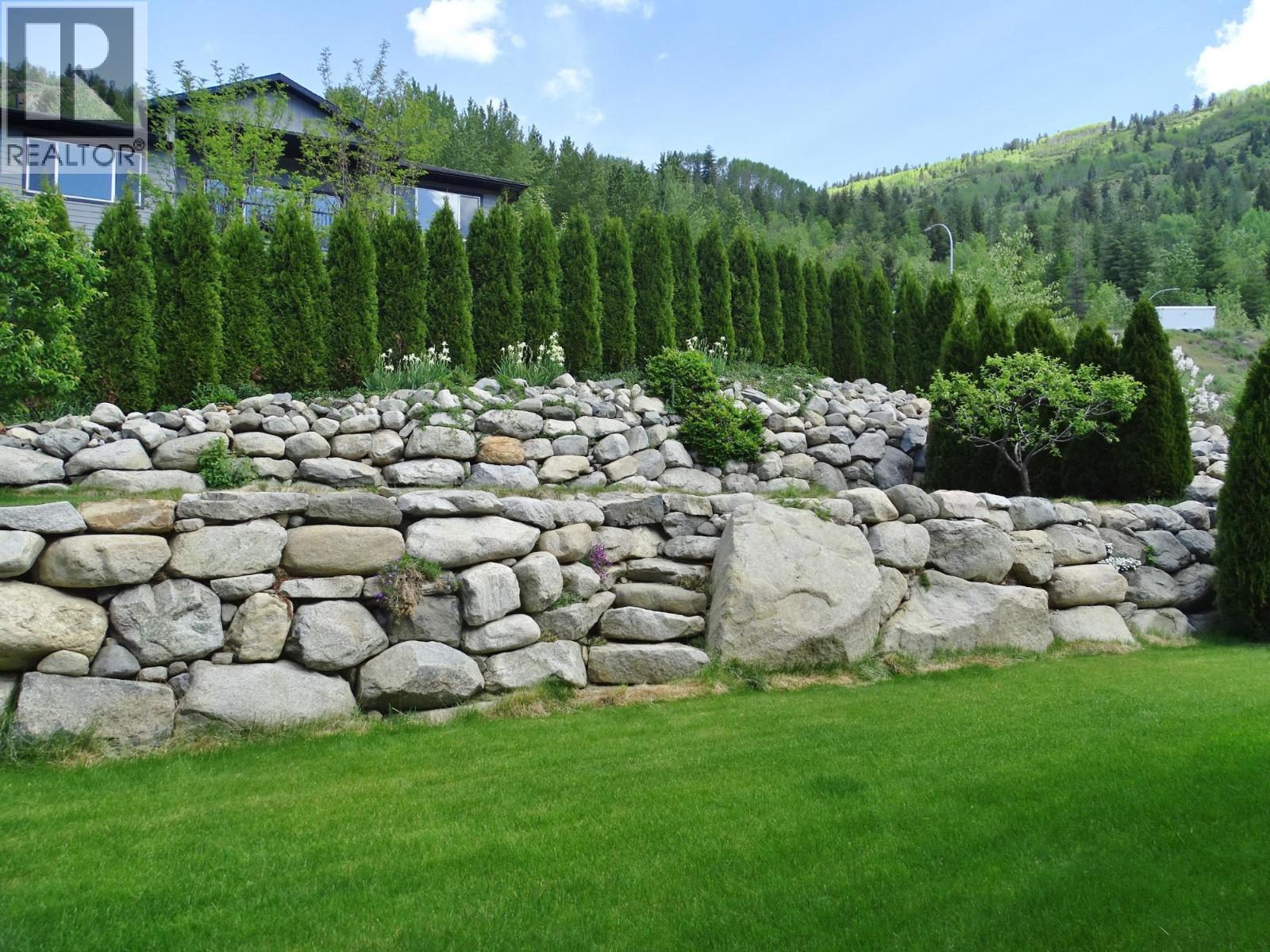 2475 Colin Crescent, Trail, British Columbia  V1R 4T4 - Photo 39 - 10350212