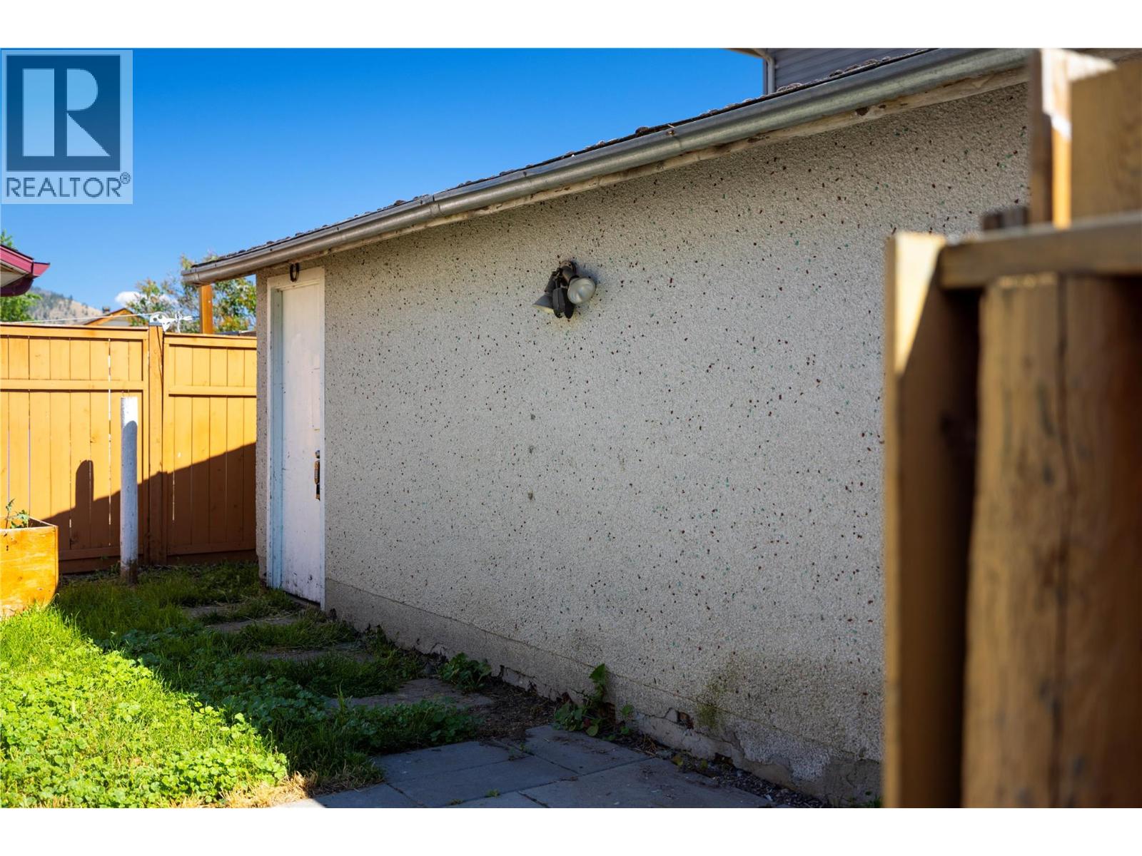 415 Gerstmar Road, Kelowna, British Columbia  V1X 4B2 - Photo 49 - 10352909