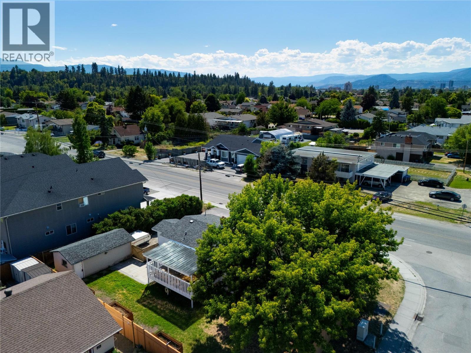 415 Gerstmar Road, Kelowna, British Columbia  V1X 4B2 - Photo 7 - 10352909