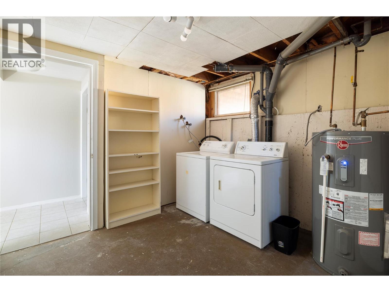 415 Gerstmar Road, Kelowna, British Columbia  V1X 4B2 - Photo 29 - 10352909