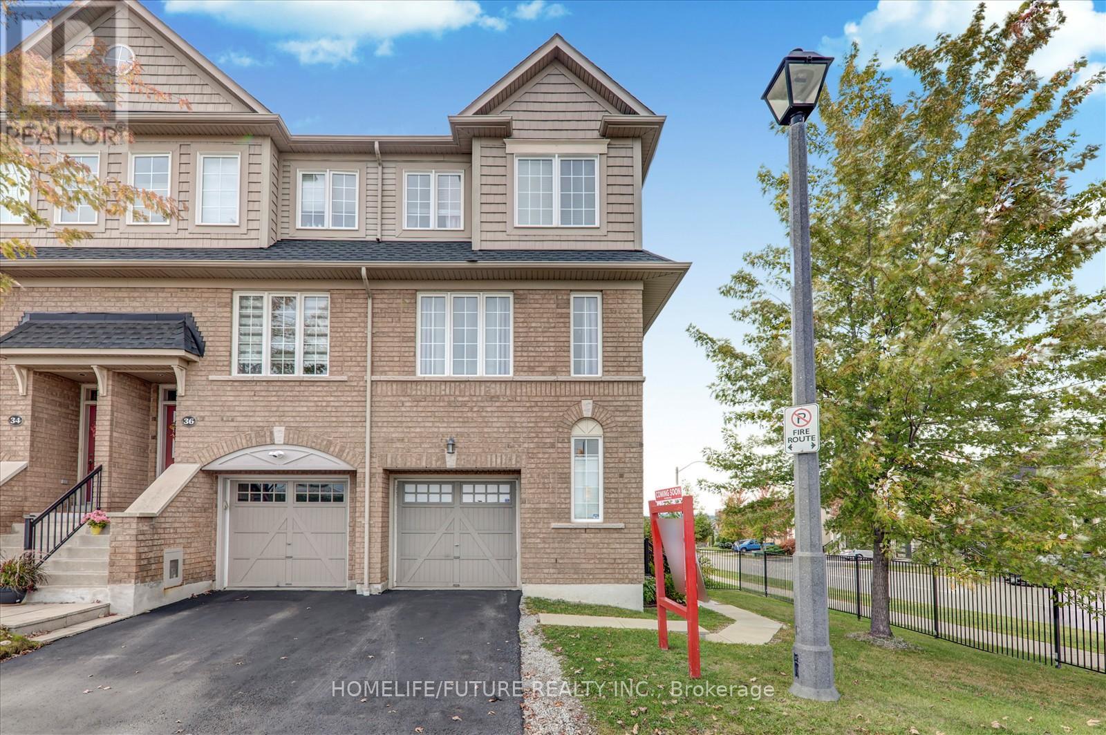 38 Lavan Lane, Ajax, Ontario  L1T 0H1 - Photo 1 - E12424087