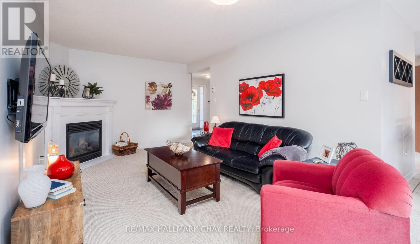 105 Crompton Drive, Barrie, Ontario  L4M 6N9 - Photo 10 - S12401397