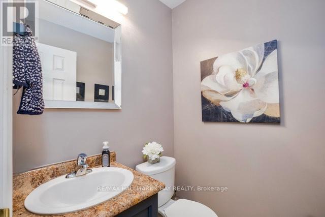 105 Crompton Drive, Barrie, Ontario  L4M 6N9 - Photo 28 - S12401397