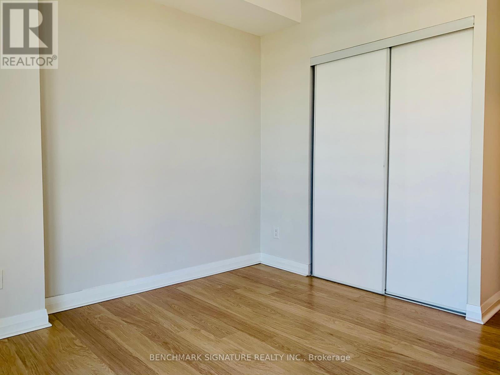 1908 - 55 Oneida Crescent, Richmond Hill (Langstaff), Ontario  L4B 4T9 - Photo 6 - N12425060