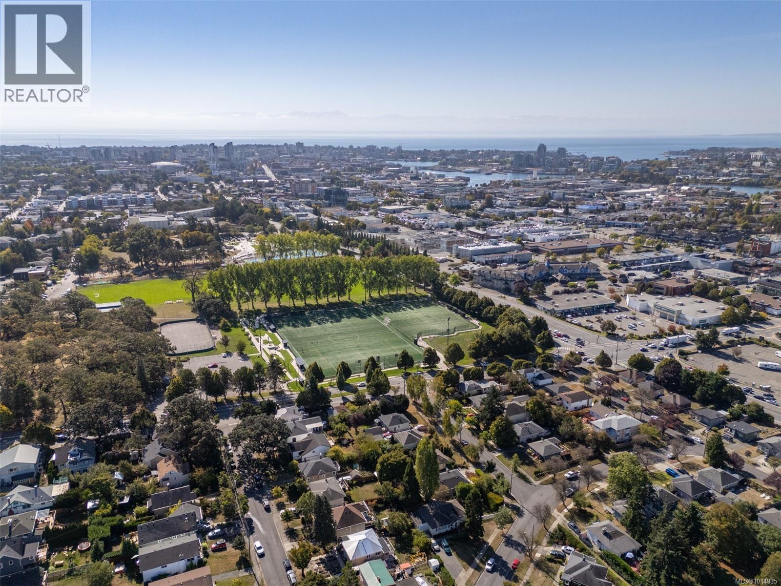 3276 Linwood Ave, Saanich, British Columbia  V8X 1E4 - Photo 61 - 1014935