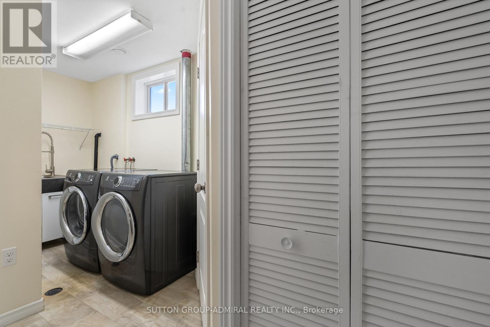 54 Pearl Drive, Orillia, Ontario  L3V 0A5 - Photo 45 - S12425066