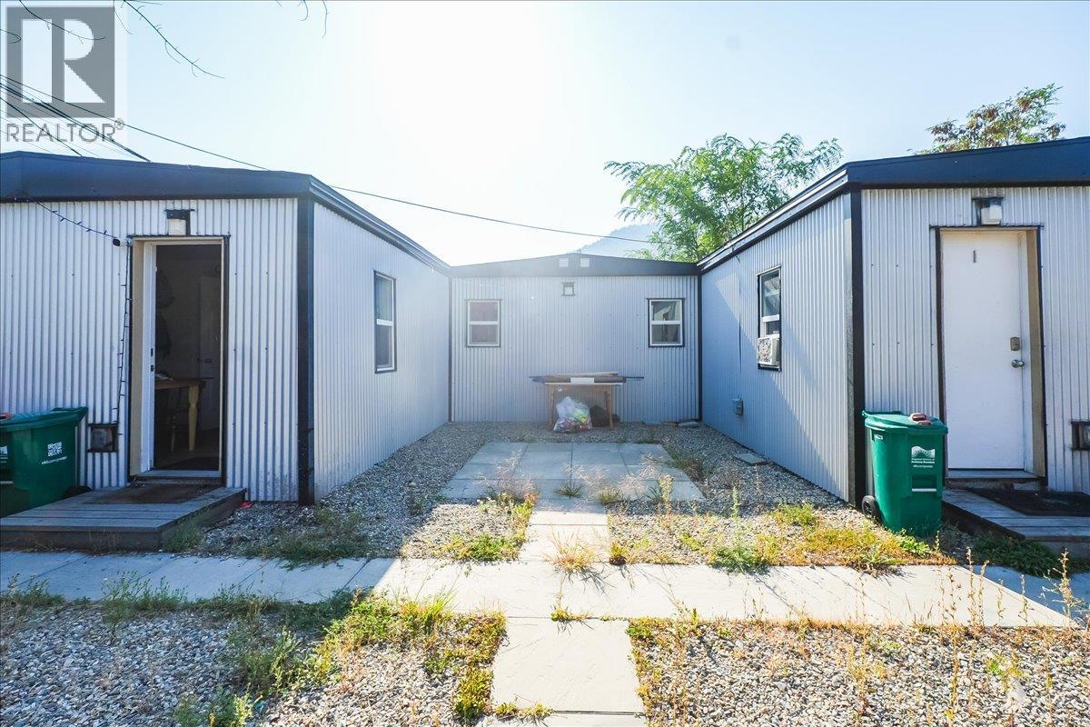 1406 Fourth Avenue, Trail, British Columbia  V1R 1S5 - Photo 15 - 10363830
