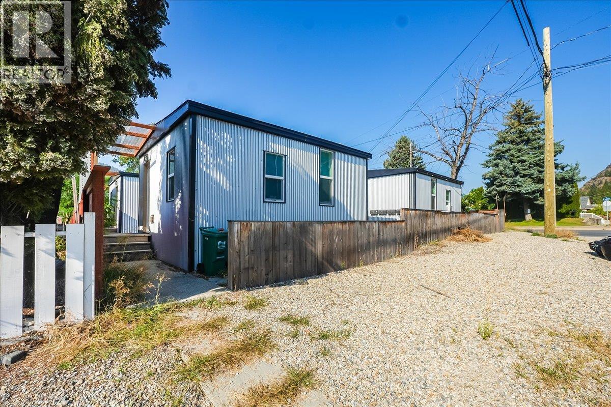 1406 Fourth Avenue, Trail, British Columbia  V1R 1S5 - Photo 16 - 10363830