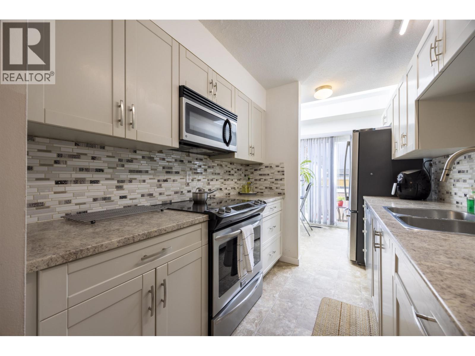 2 19022 119b Avenue, Pitt Meadows, British Columbia  V3Y 1X5 - Photo 5 - R3022809