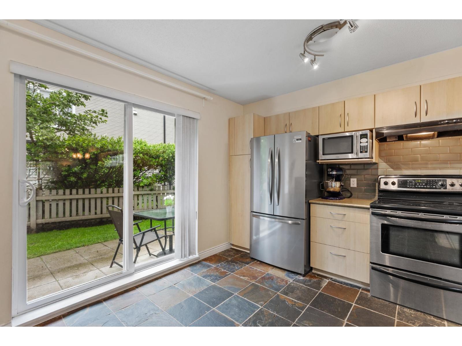 86 6747 203 Street, Langley, British Columbia  V2Y 3B5 - Photo 8 - R3051461