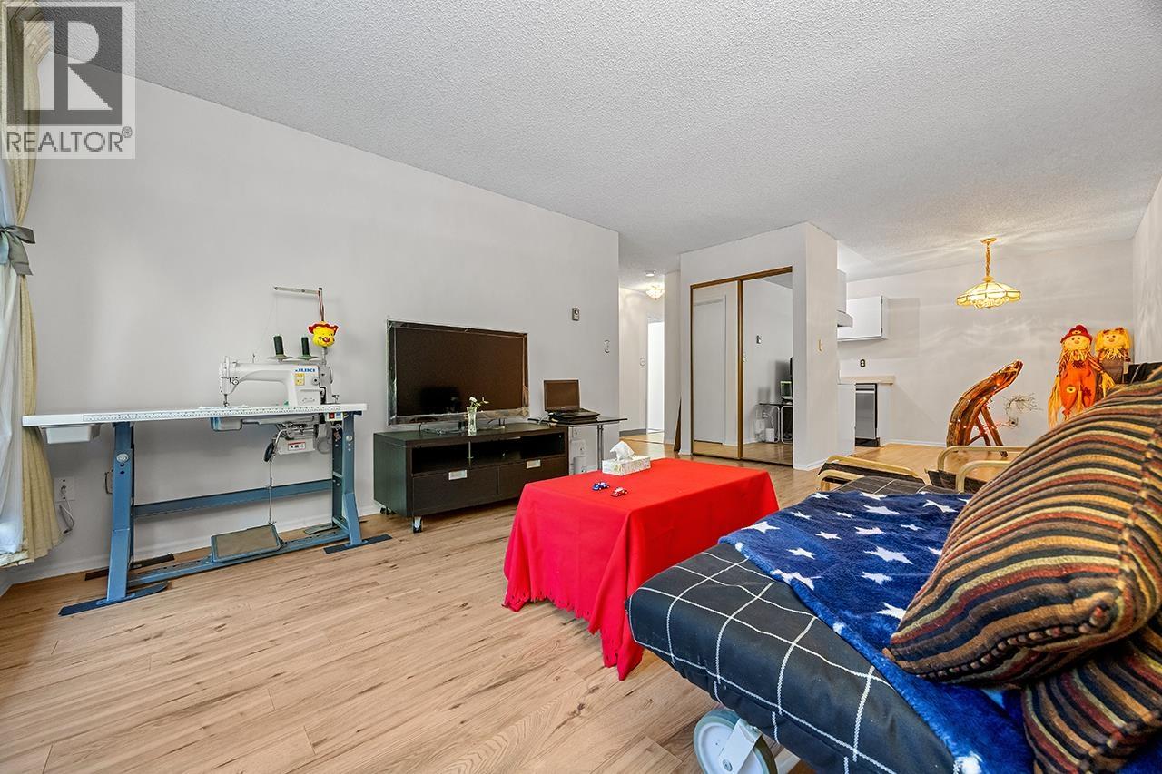 109 8231 Granville Avenue, Richmond, British Columbia  V6Y 3A4 - Photo 4 - R3051626