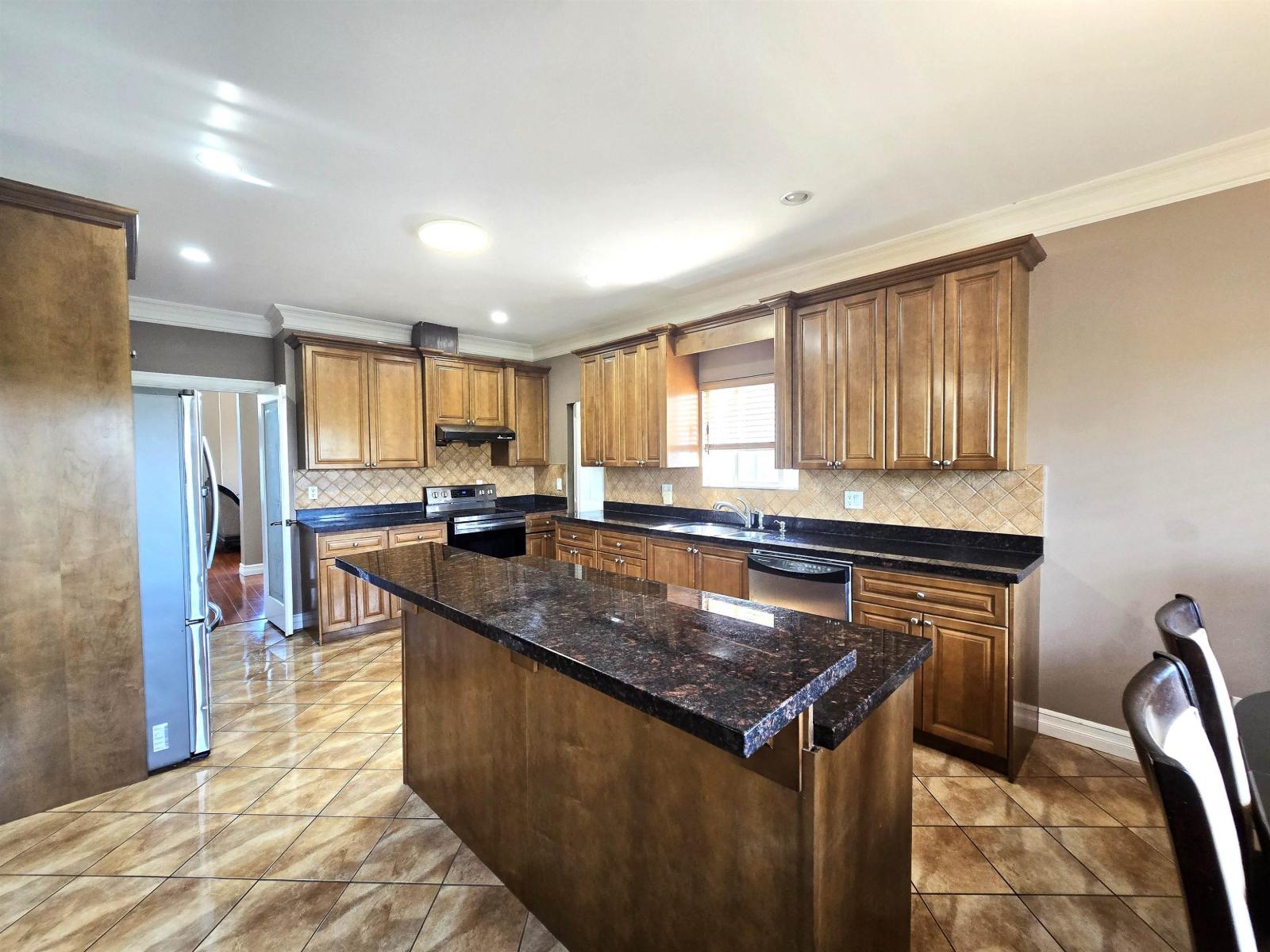 3415 Nightingale Drive, Abbotsford, British Columbia  V2T 5W3 - Photo 10 - R3051082