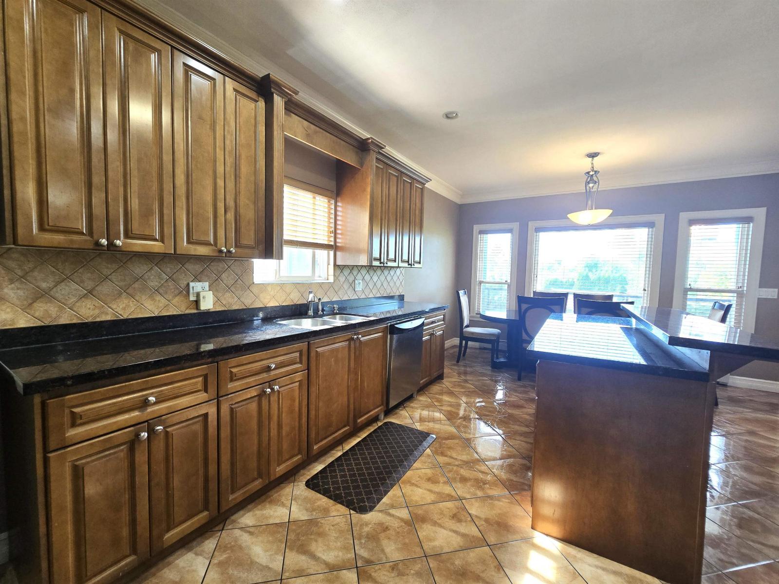 3415 Nightingale Drive, Abbotsford, British Columbia  V2T 5W3 - Photo 12 - R3051082