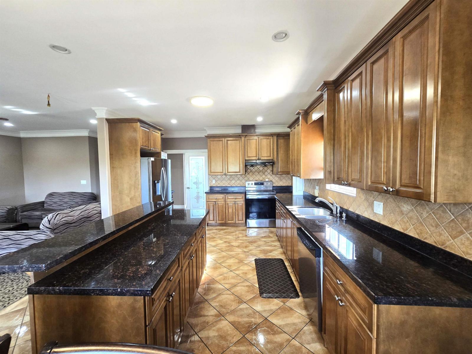 3415 Nightingale Drive, Abbotsford, British Columbia  V2T 5W3 - Photo 9 - R3051082