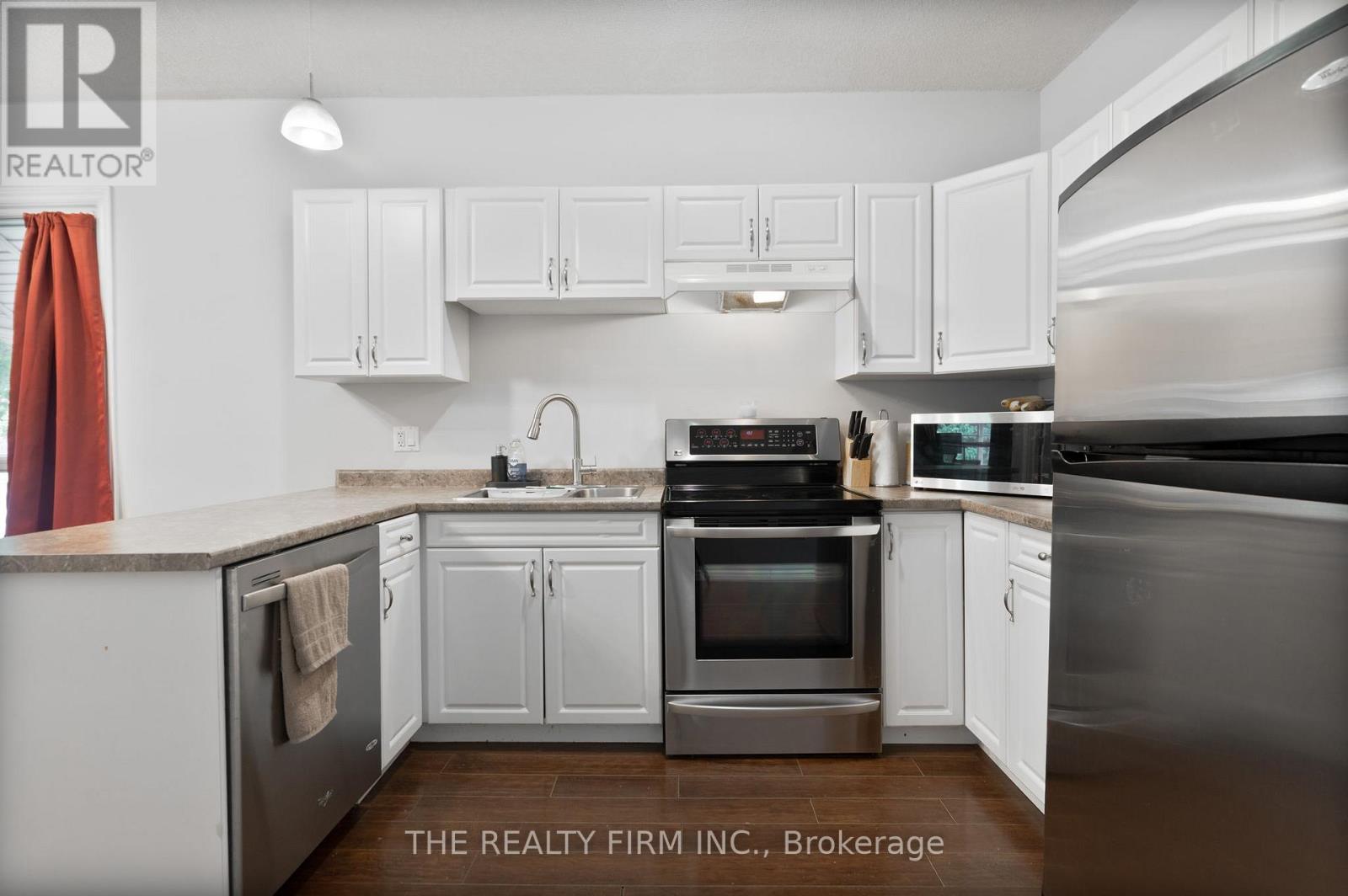 1279 York Street, London East, Ontario  N5W 2V3 - Photo 12 - X12425100