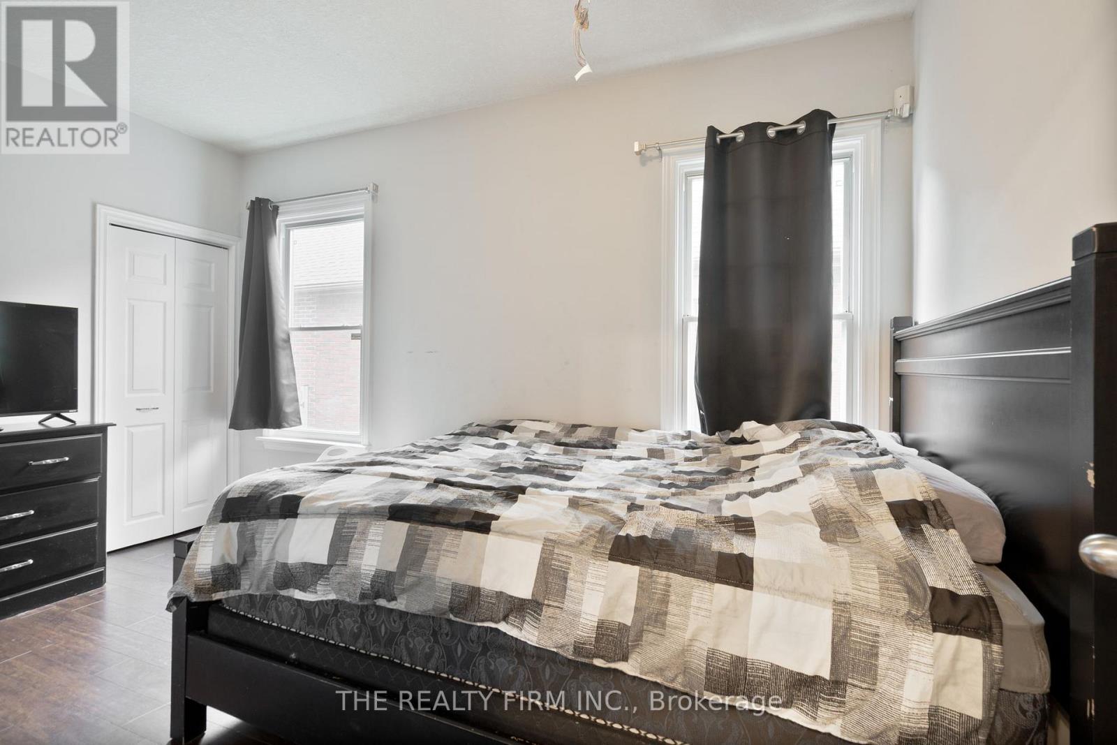 1279 York Street, London East, Ontario  N5W 2V3 - Photo 17 - X12425100