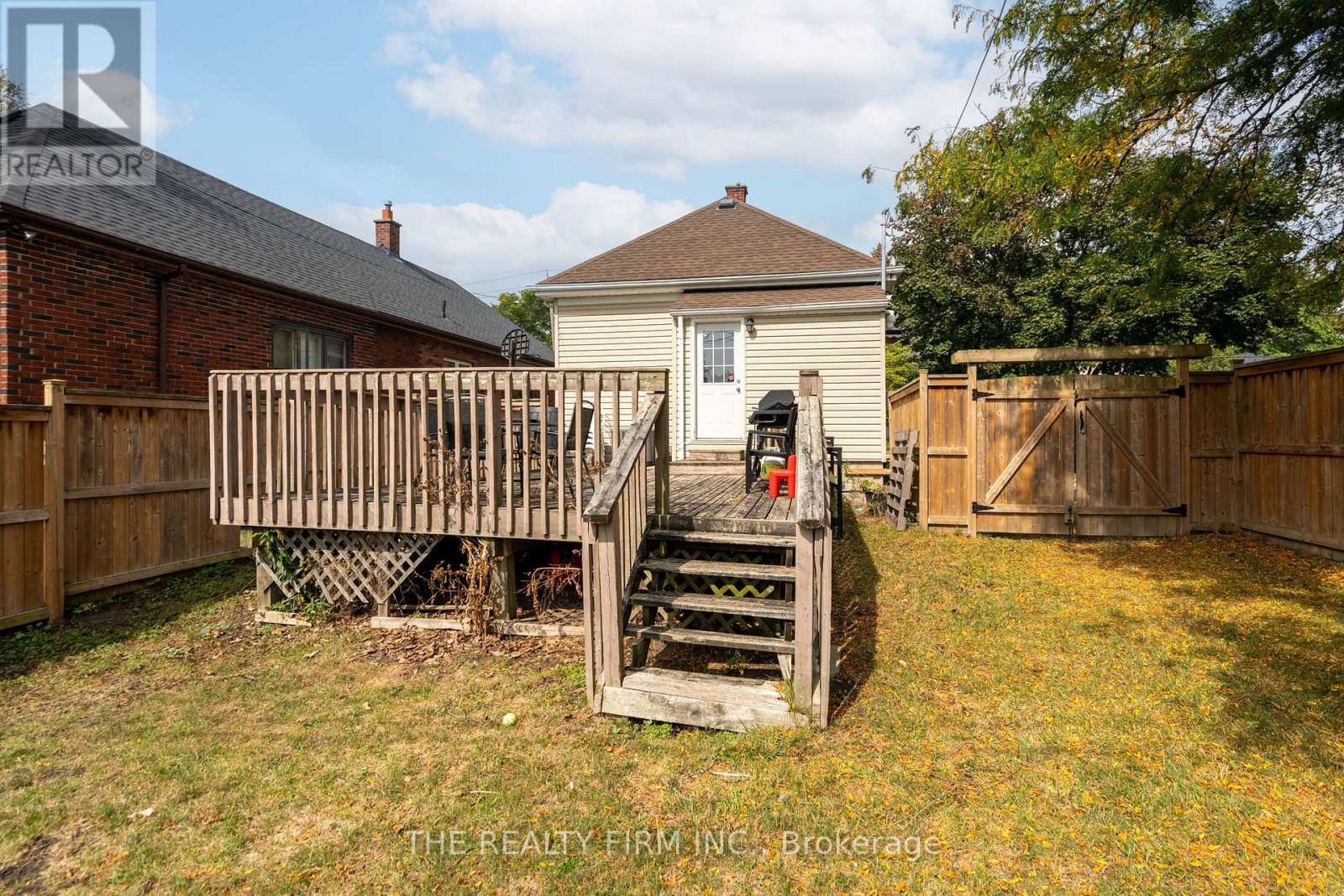 1279 York Street, London East, Ontario  N5W 2V3 - Photo 28 - X12425100
