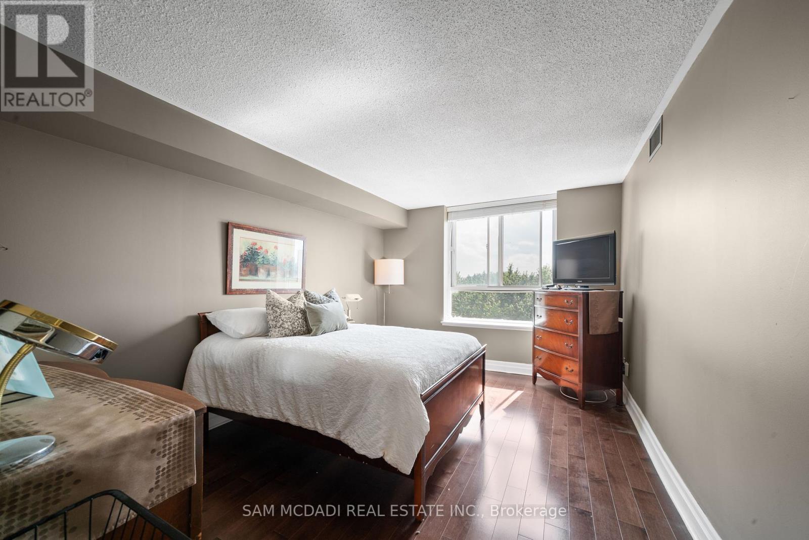 1109 - 1485 Lakeshore Road E, Mississauga (Lakeview), Ontario  L5E 3G2 - Photo 19 - W12425064