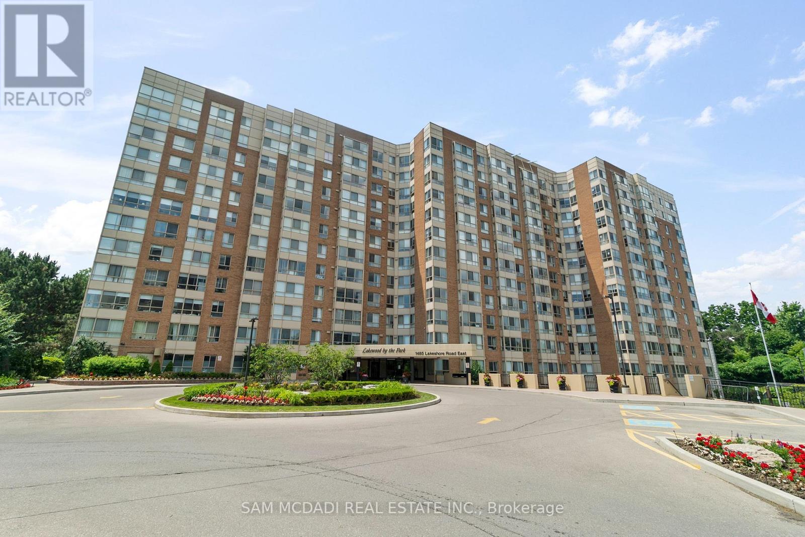 1109 - 1485 Lakeshore Road E, Mississauga (Lakeview), Ontario  L5E 3G2 - Photo 2 - W12425064