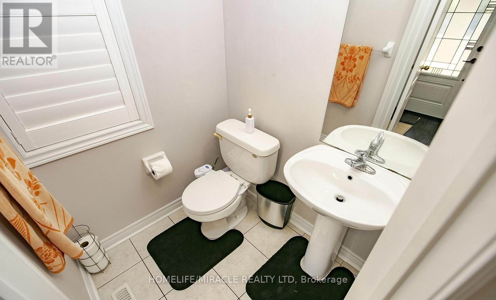 20 Oblate Crescent, Brampton, Ontario  L6Y 0K2 - Photo 20 - W12425065