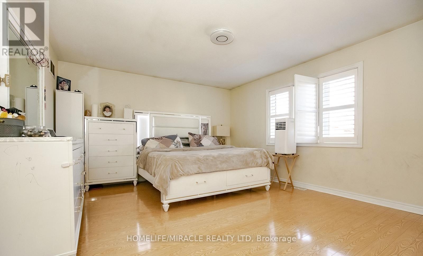 20 Oblate Crescent, Brampton, Ontario  L6Y 0K2 - Photo 24 - W12425065