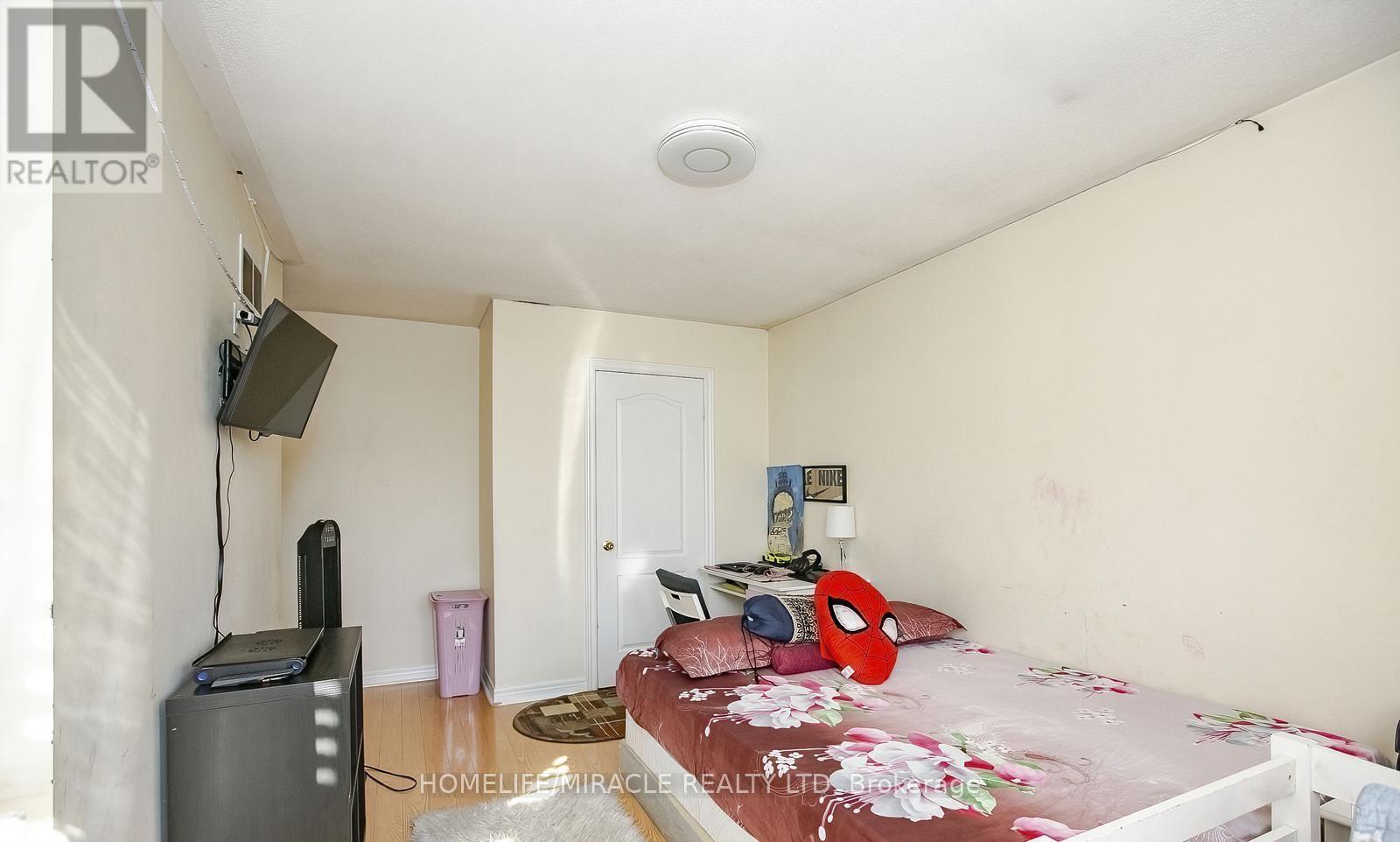 20 Oblate Crescent, Brampton, Ontario  L6Y 0K2 - Photo 30 - W12425065