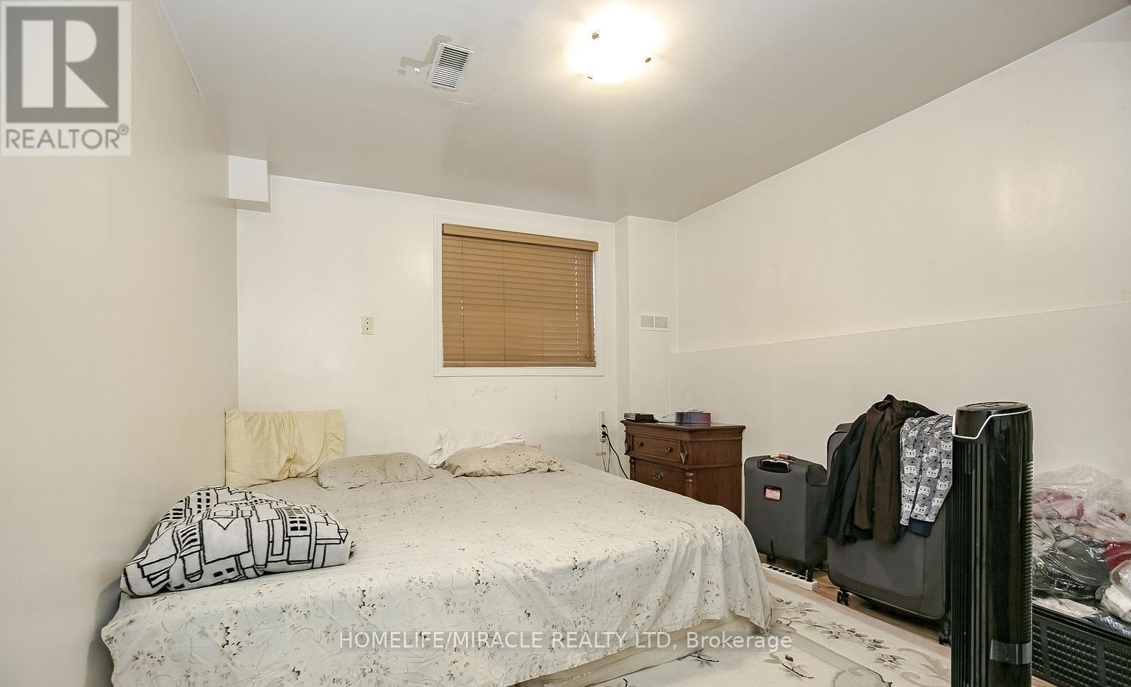 20 Oblate Crescent, Brampton, Ontario  L6Y 0K2 - Photo 39 - W12425065