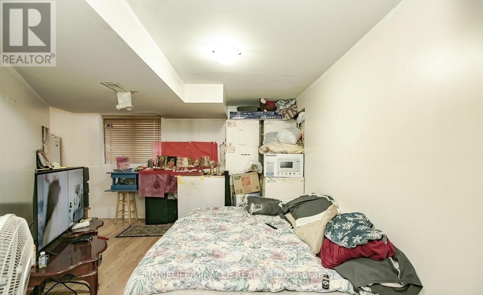 20 Oblate Crescent, Brampton, Ontario  L6Y 0K2 - Photo 41 - W12425065