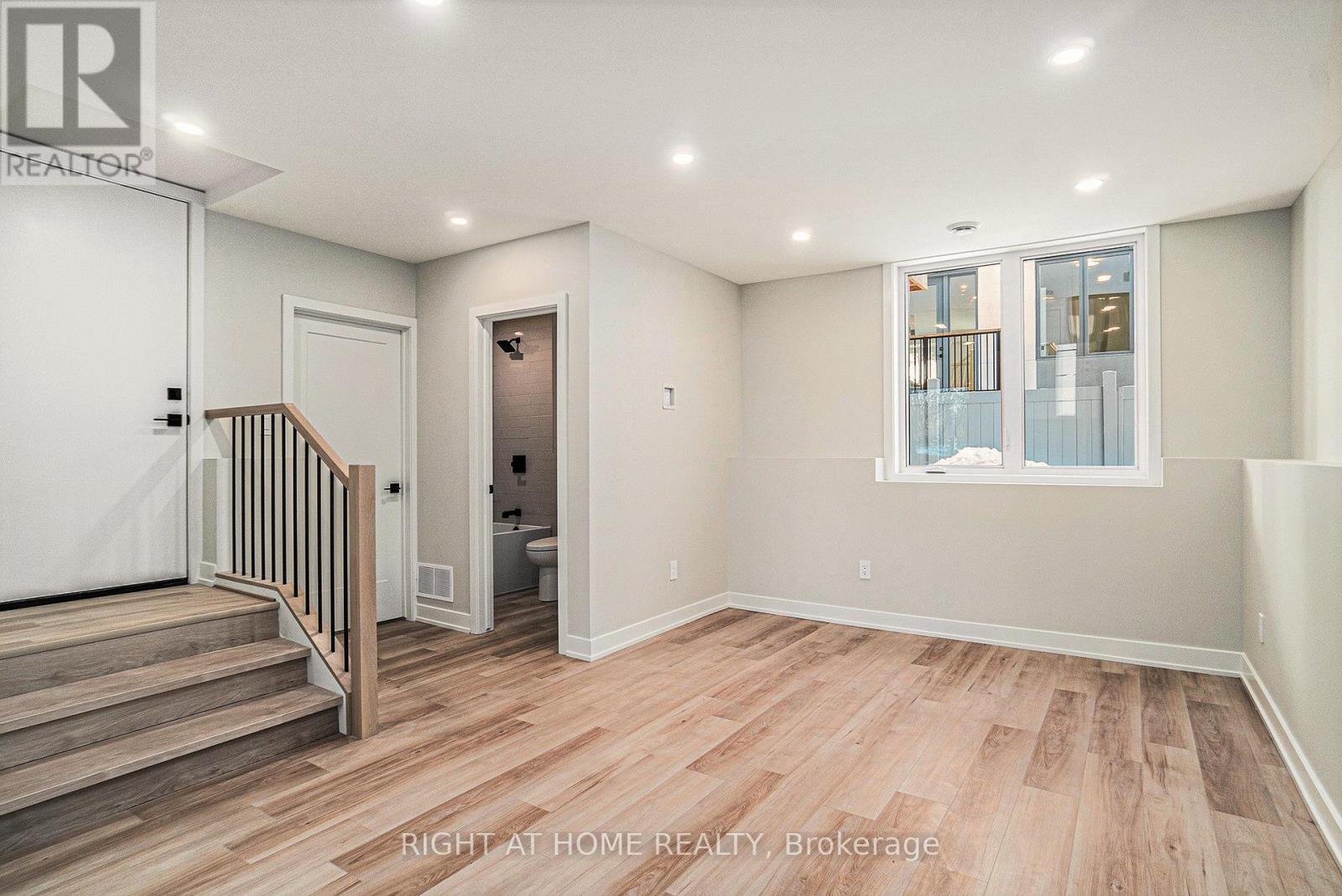 583 Codd's Road N, Ottawa, Ontario  K1K 5C6 - Photo 12 - X12425099