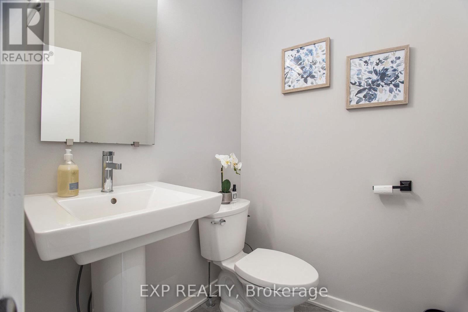 1022 Lunar Glow Crescent, Ottawa, Ontario  K4M 0J9 - Photo 9 - X12425121