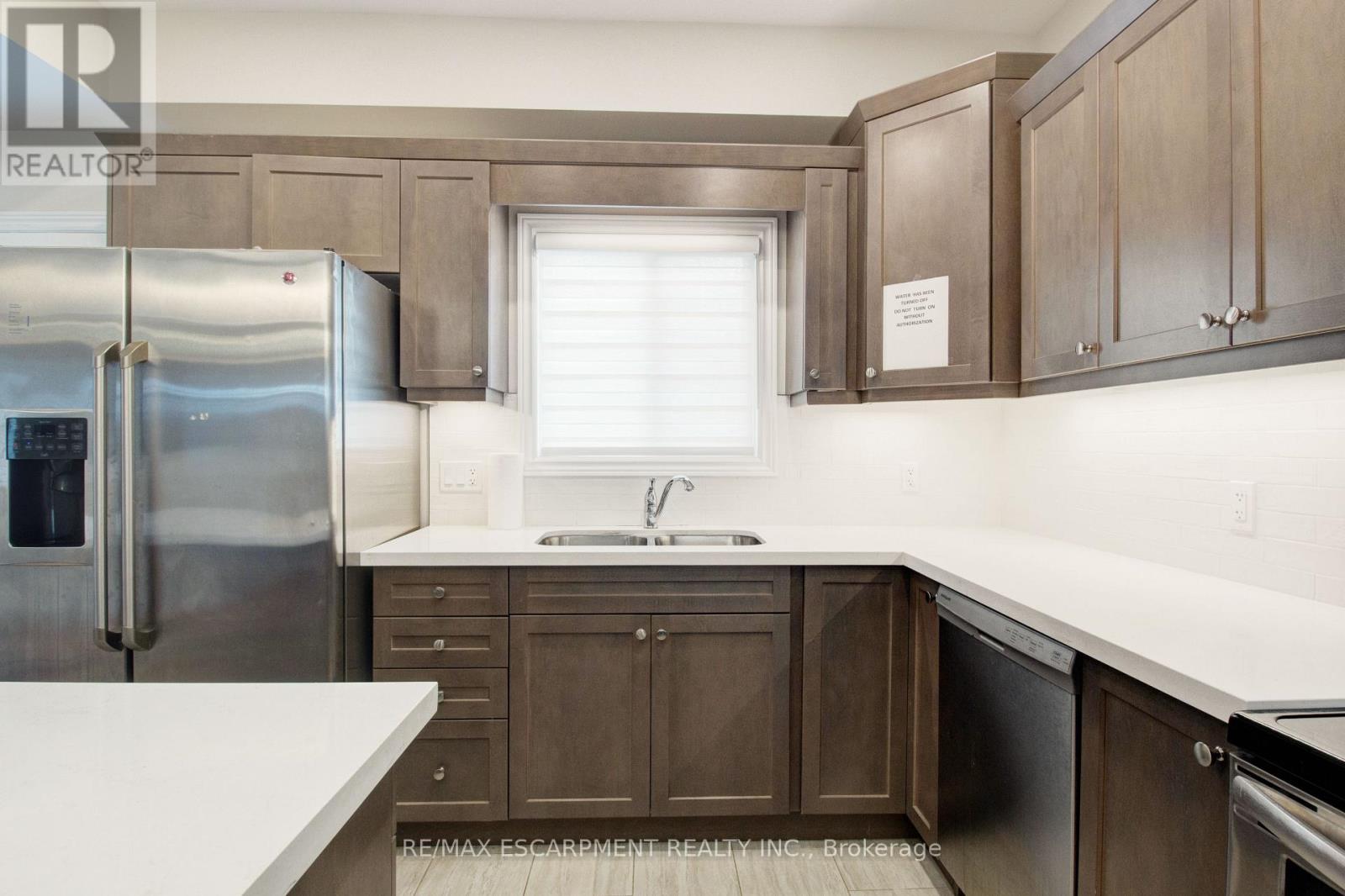 7387 Sherrilee Crescent, Niagara Falls (Brown), Ontario  L2H 3T4 - Photo 17 - X12425081