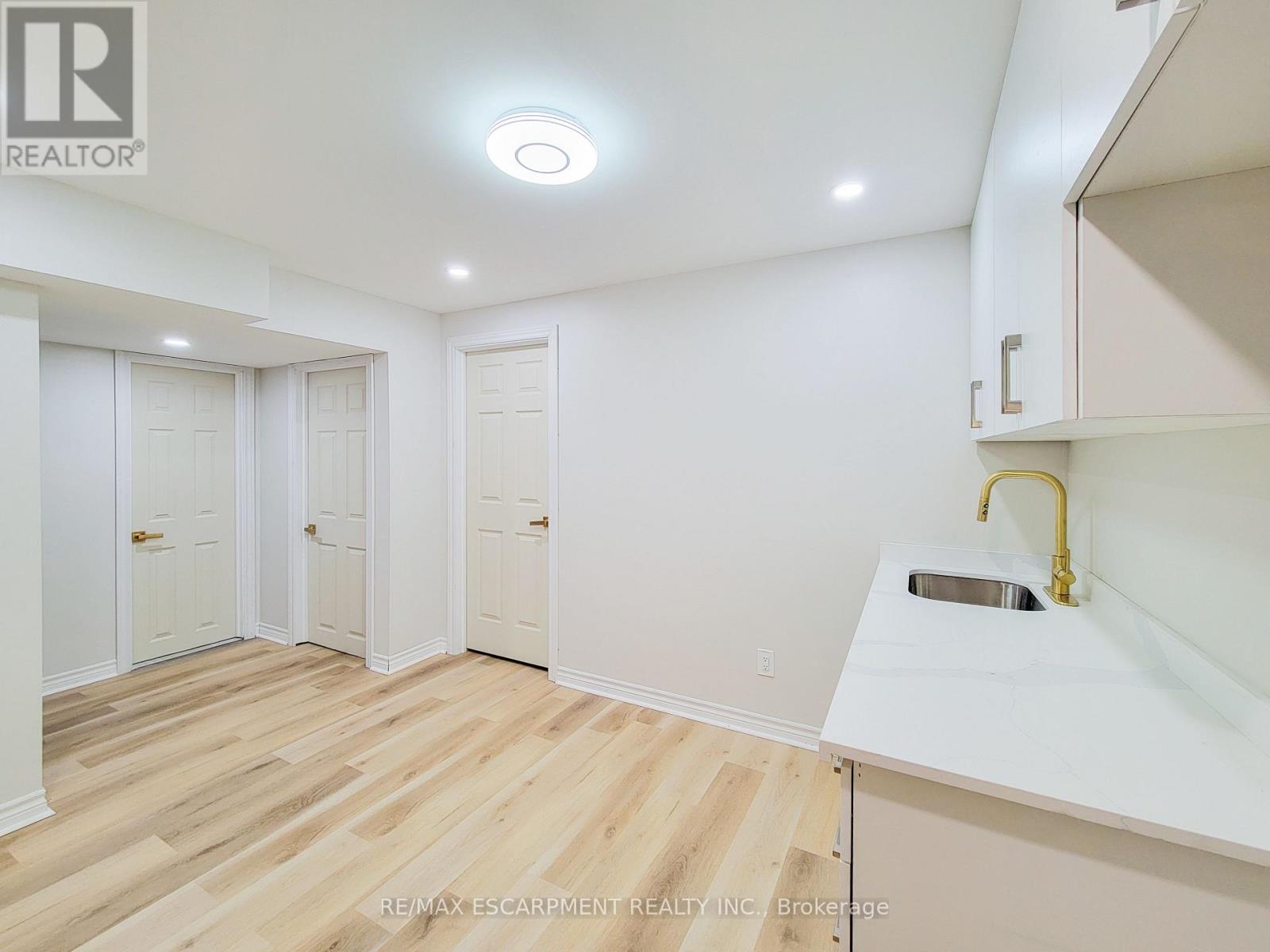 7387 Sherrilee Crescent, Niagara Falls (Brown), Ontario  L2H 3T4 - Photo 23 - X12425081