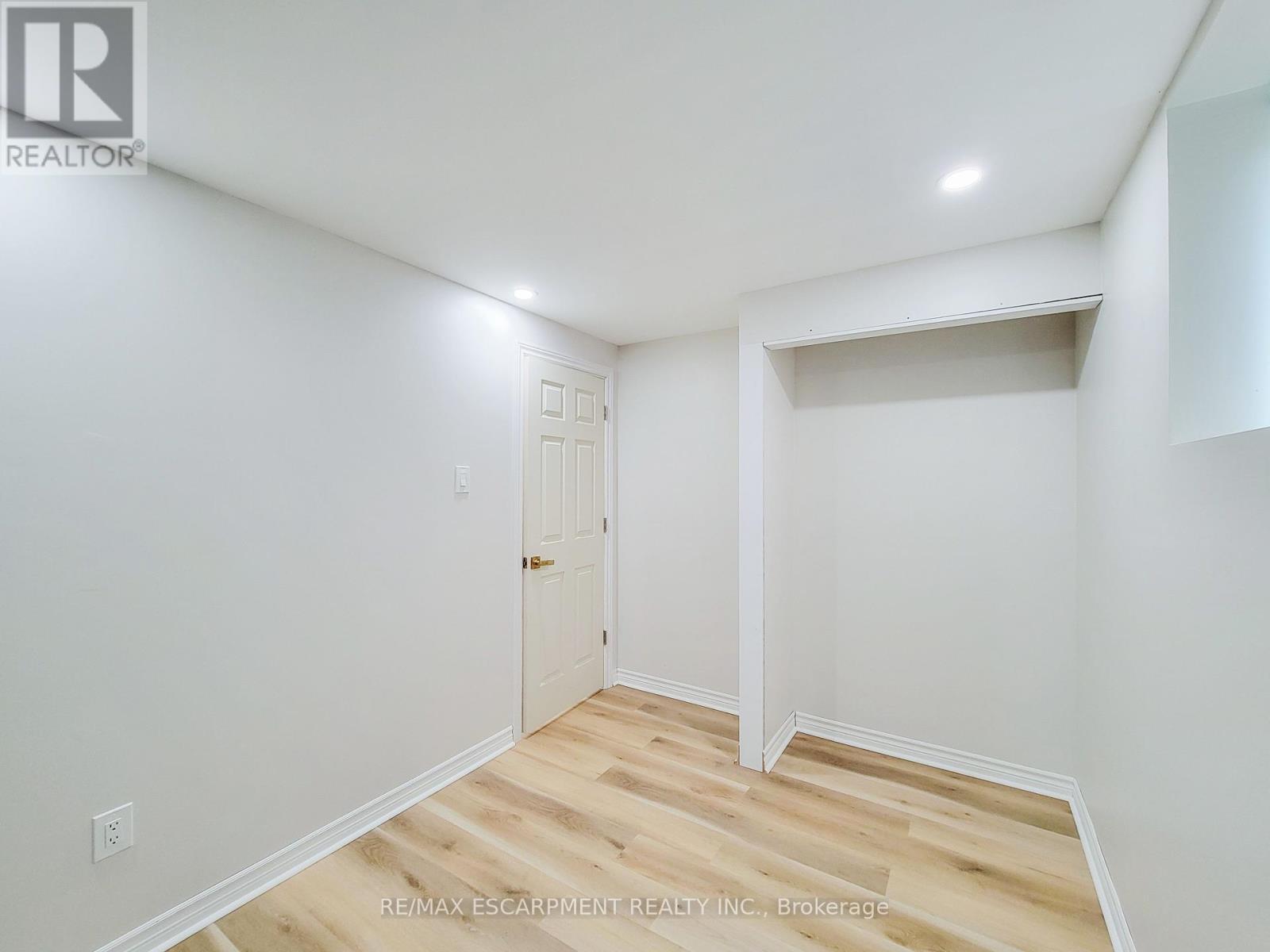 7387 Sherrilee Crescent, Niagara Falls (Brown), Ontario  L2H 3T4 - Photo 24 - X12425081